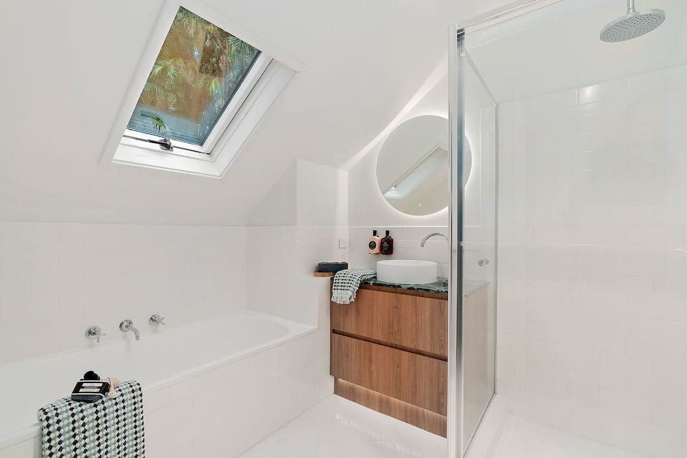Photo of Bathroom in Glenning Valley