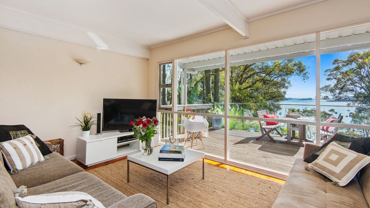 Photo of Livingroom in Clareville