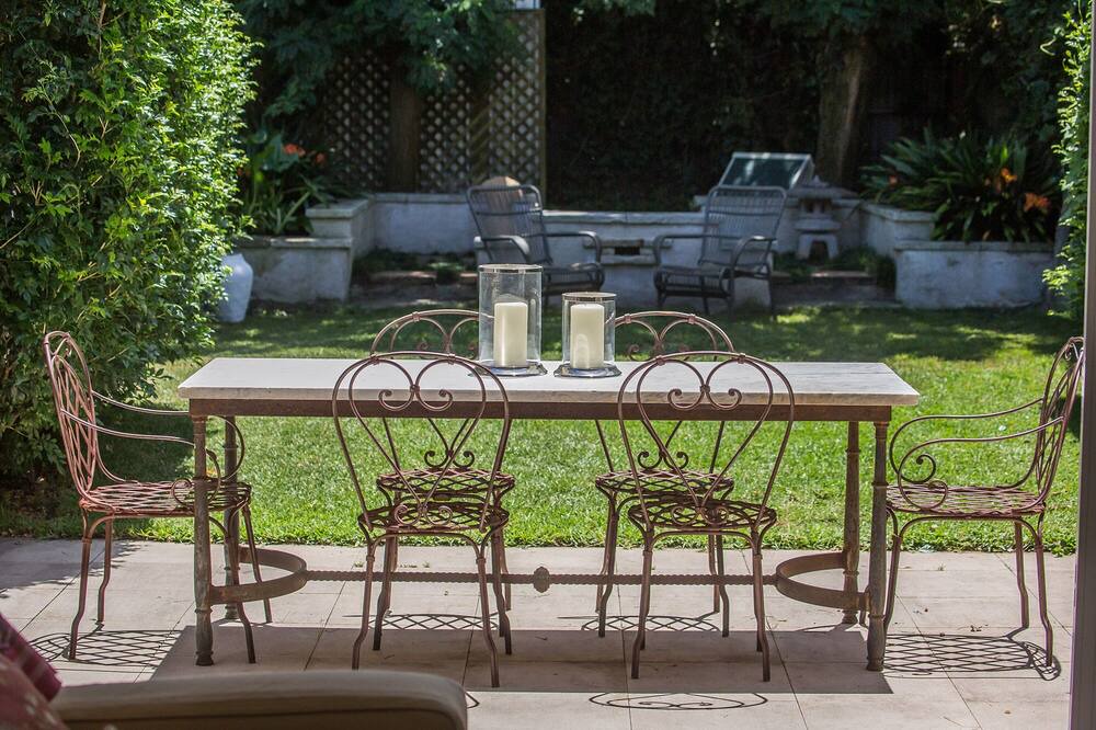 Photo of Outdoor in Bellevue Hill