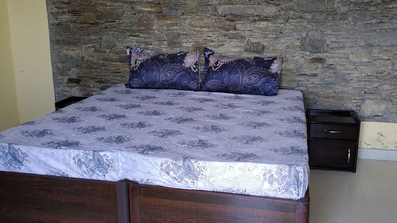 Photo of Bedroom in Tehri