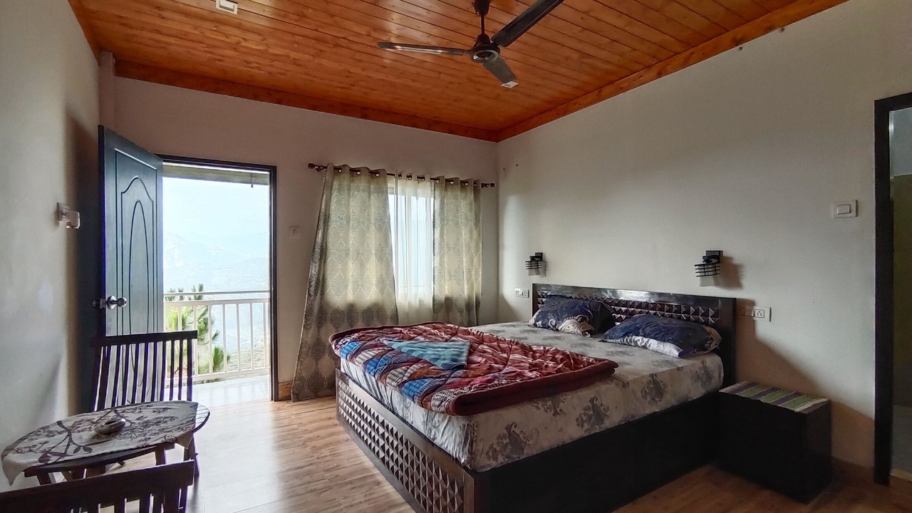 Photo of Bedroom in Tehri