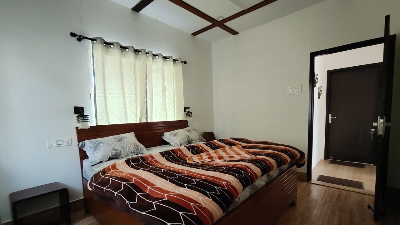 Photo of Bedroom in Tehri