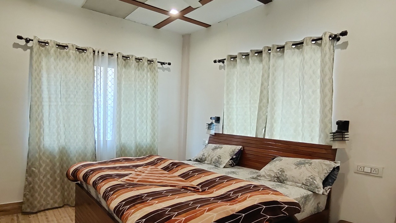 Photo of Bedroom in Tehri