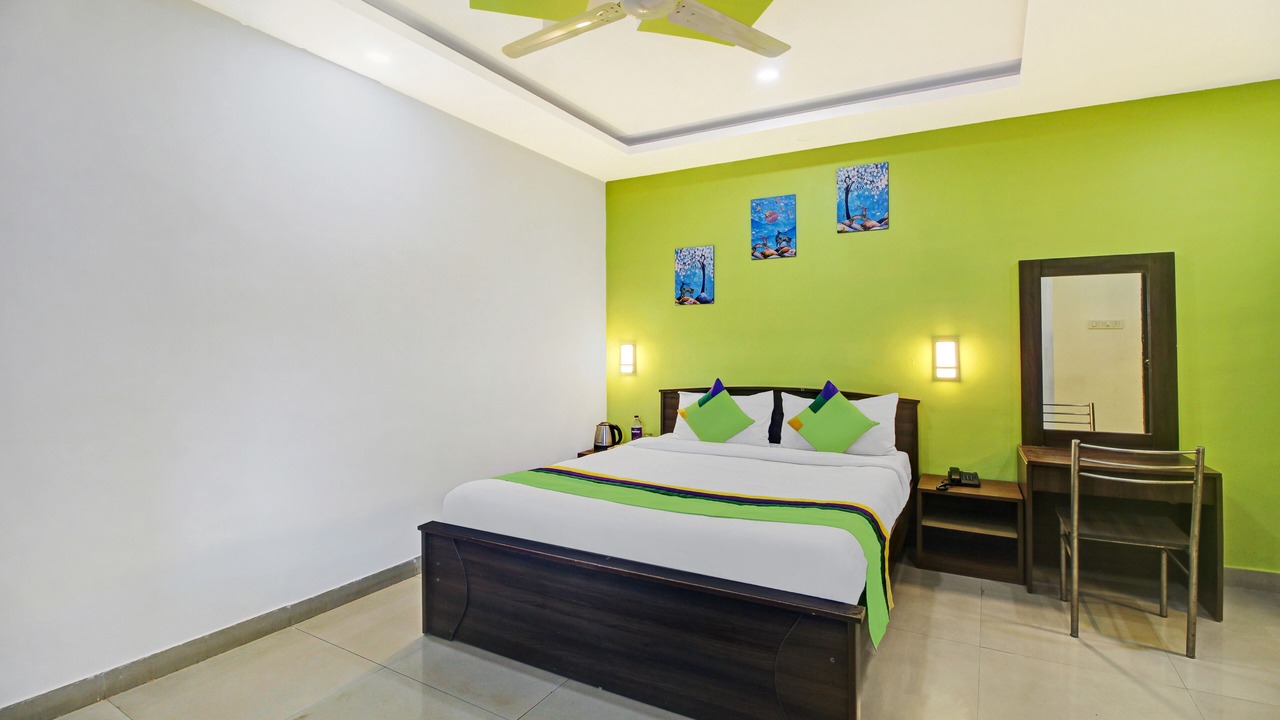 Photo of Bedroom in Mahabaleshwar