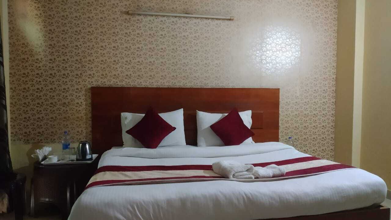 Photo of Bedroom in DLF Phase 3