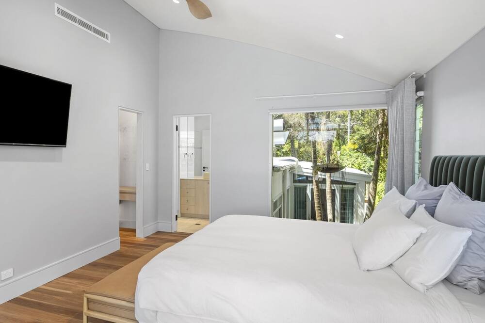 Photo of Bedroom in Macmasters Beach