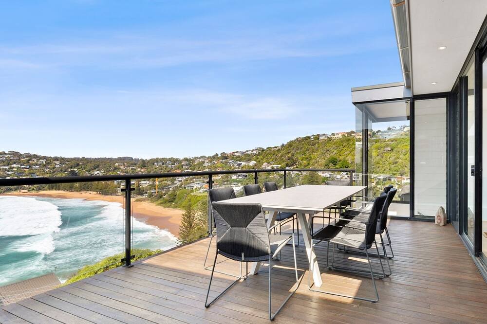 Photo of Others in Whale Beach