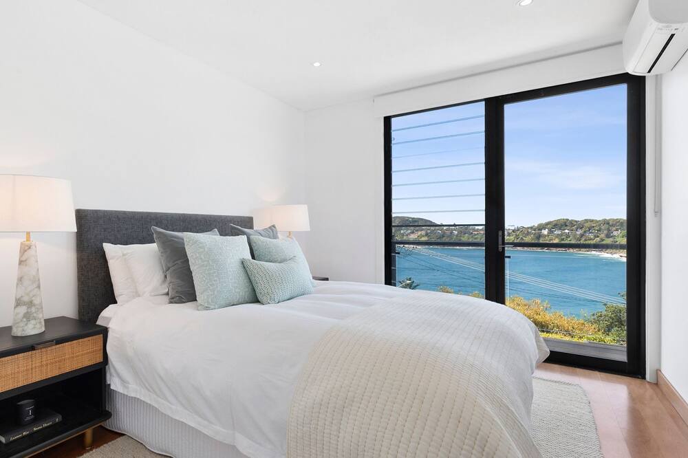 Photo of Bedroom in Whale Beach