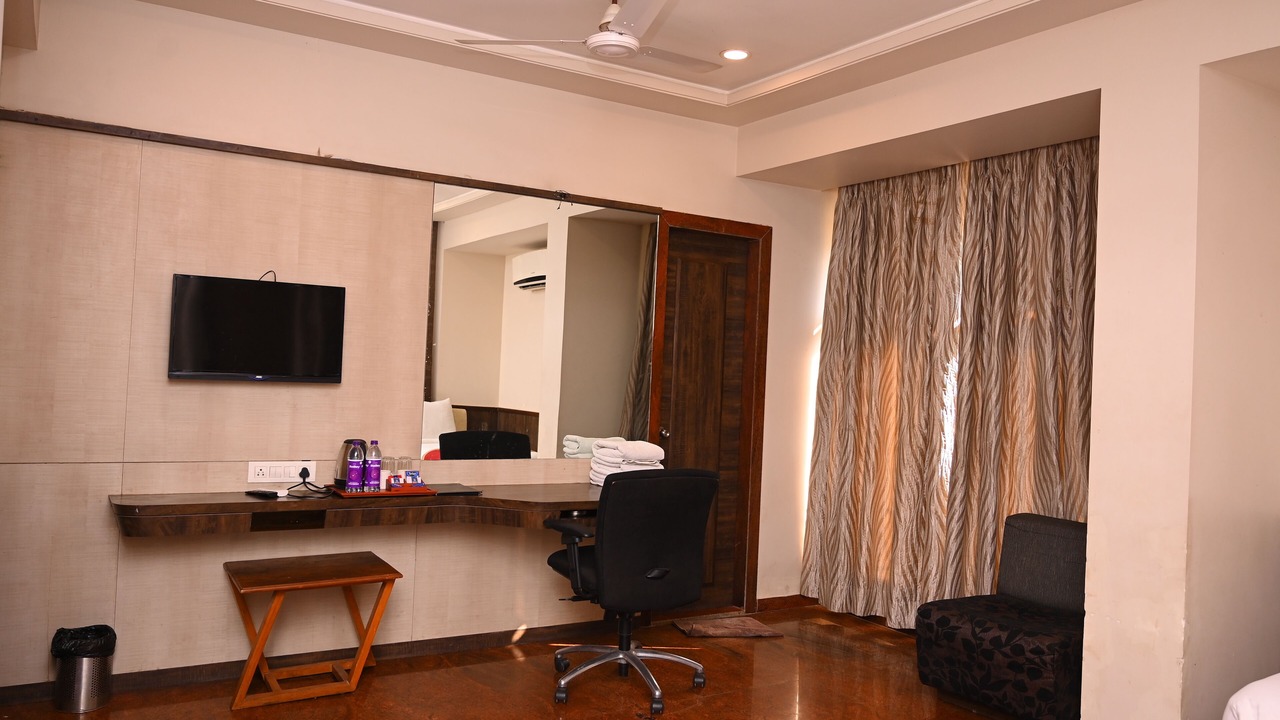 Photo of Bedroom in Solapur