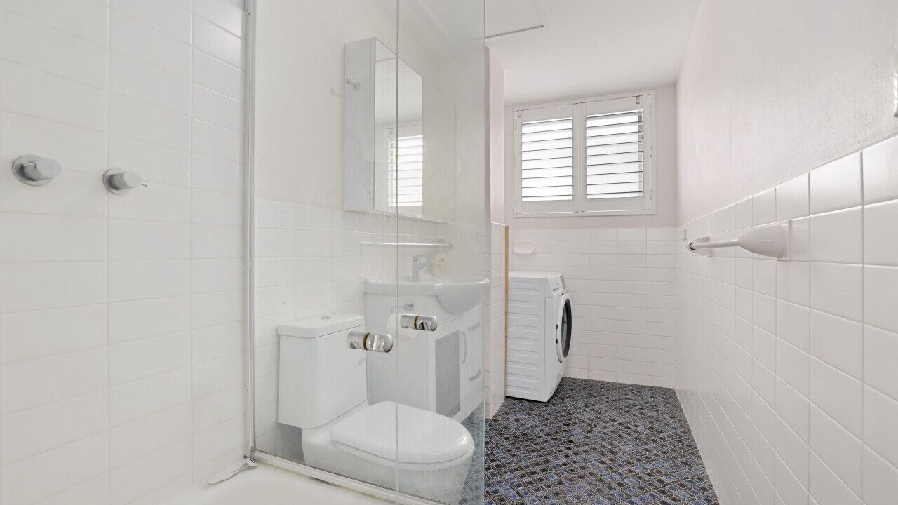 Photo of Bathroom in Freshwater