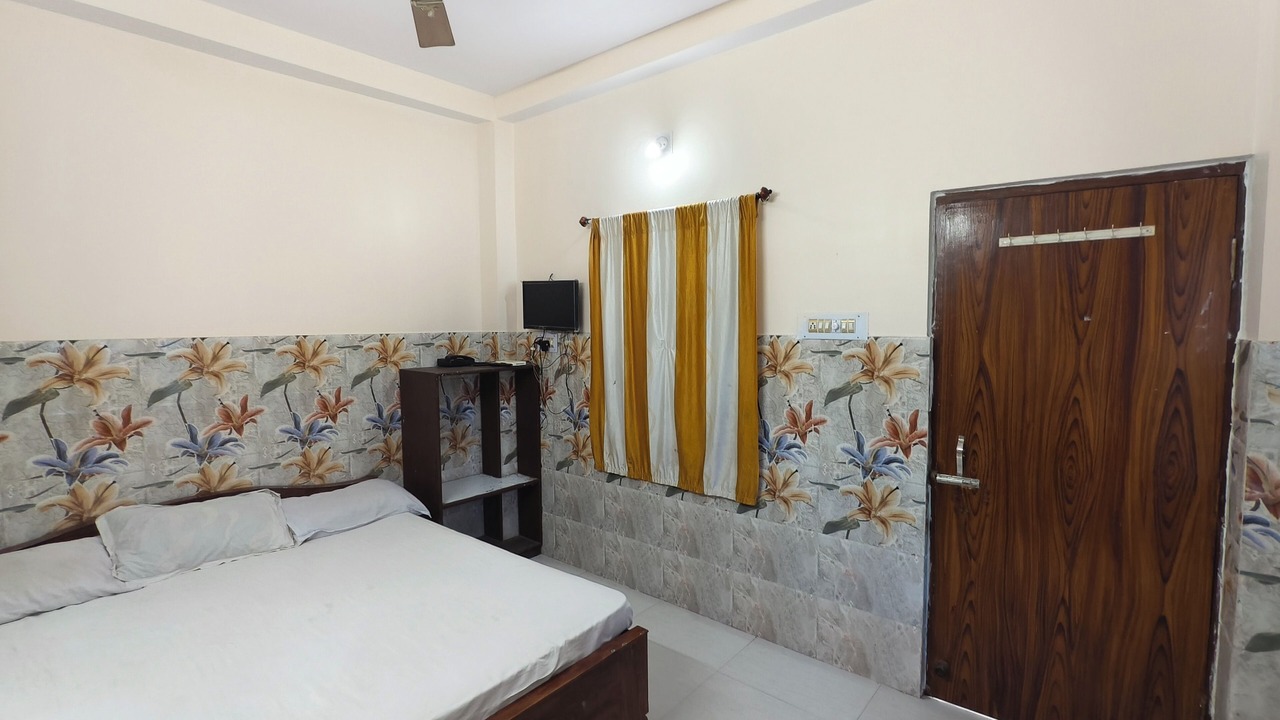 Photo of Bedroom in Rajgir