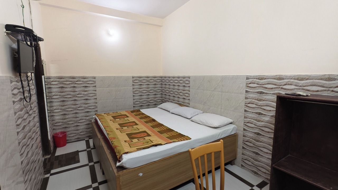 Photo of Bedroom in Rajgir