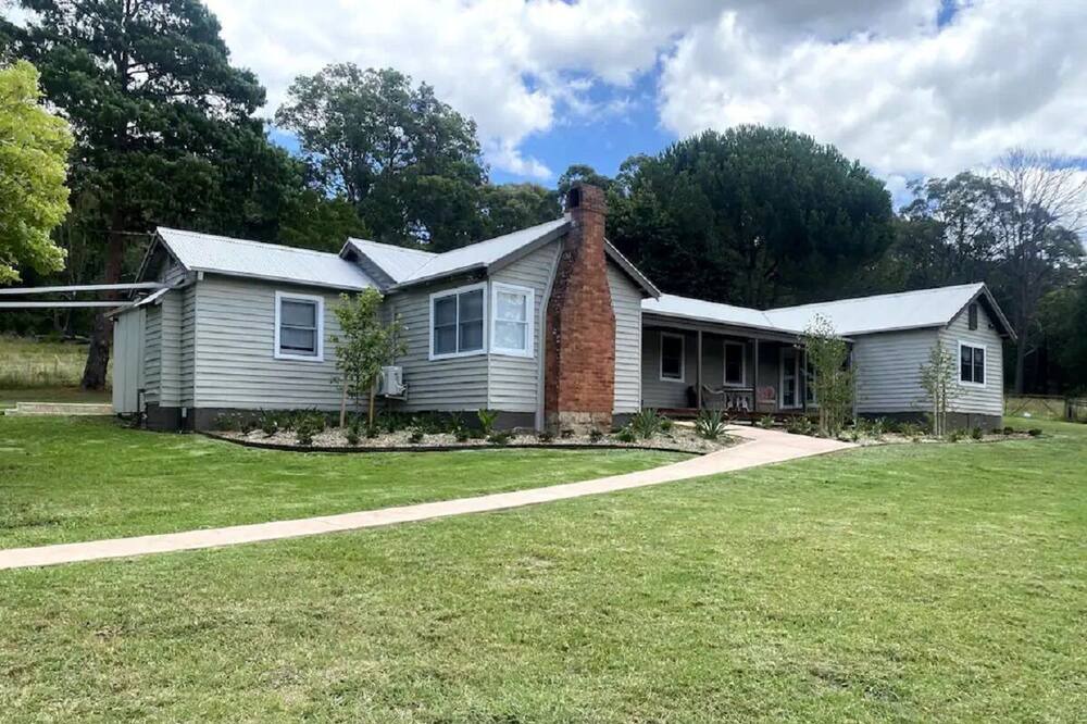 Photo of Outdoor in The Oaks