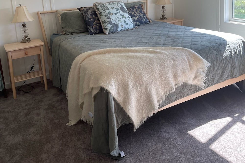 Photo of Bedroom in The Oaks