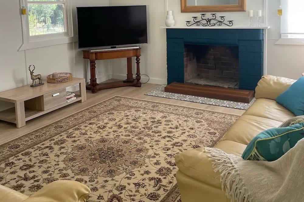 Photo of Livingroom in The Oaks