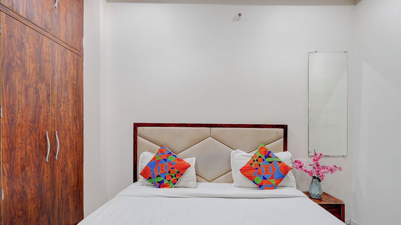 Photo of Bedroom in Kalyanpur