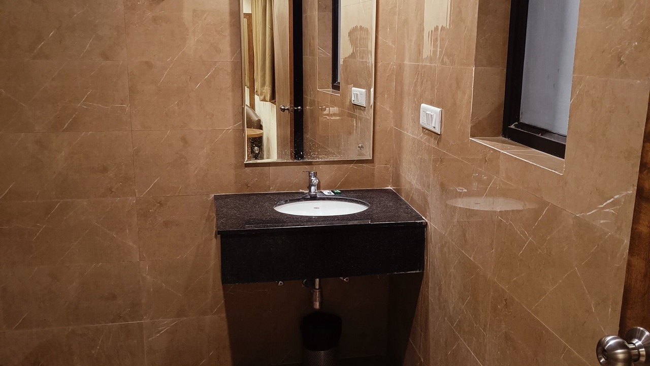 Photo of Bathroom in Mahipalpur