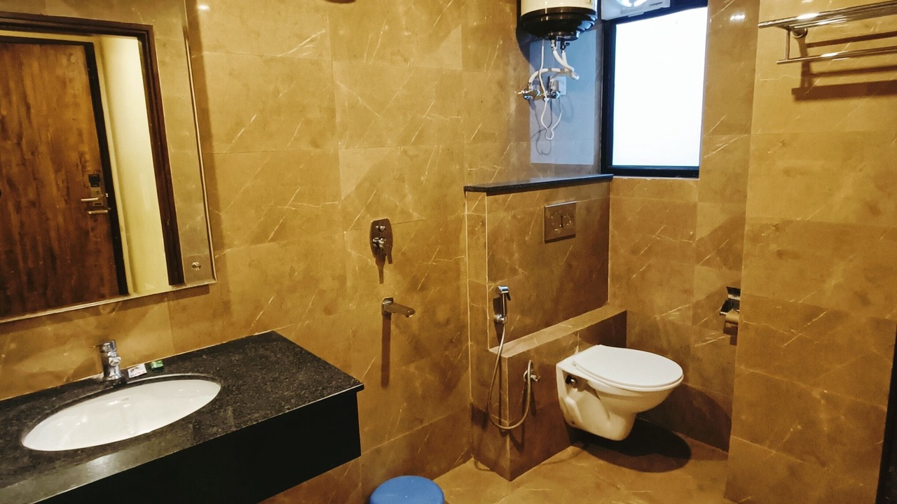 Photo of Bathroom in Mahipalpur
