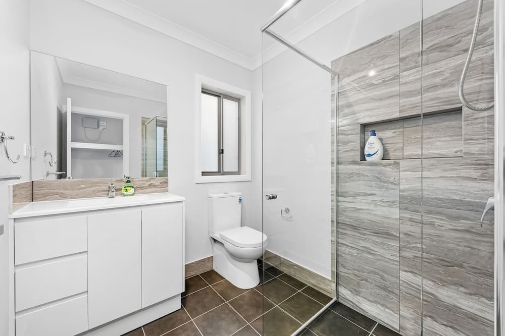 Photo of Bathroom in Austral