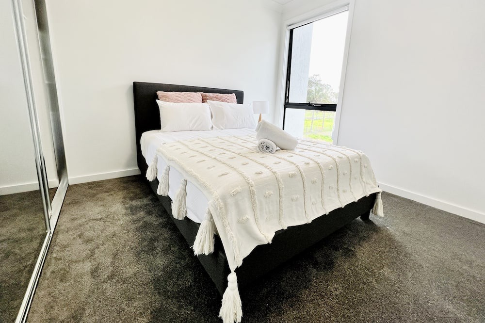 Photo of Bedroom in Austral