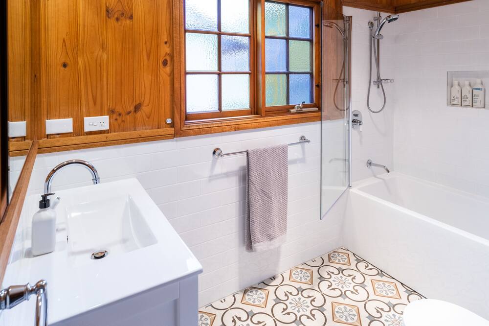 Photo of Bathroom in Blackheath