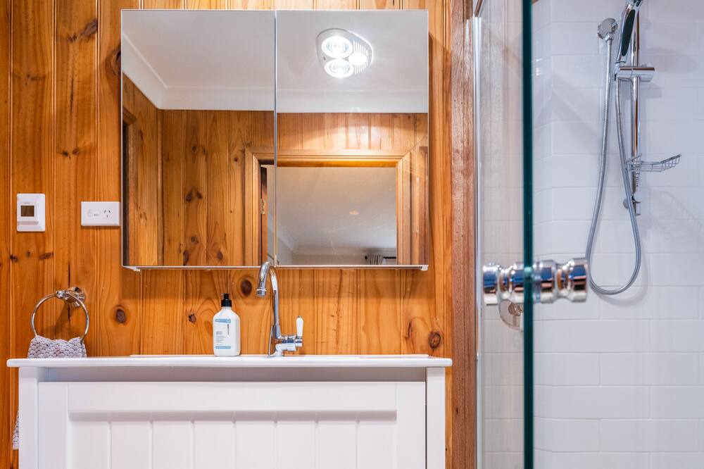 Photo of Bathroom in Blackheath