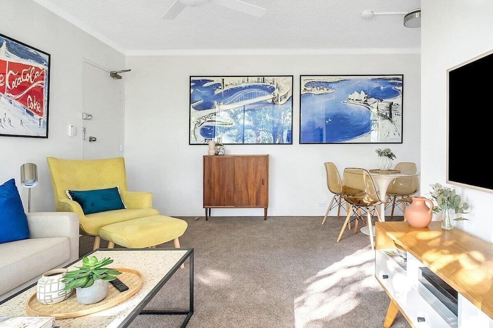 Photo of Livingroom in Crows Nest