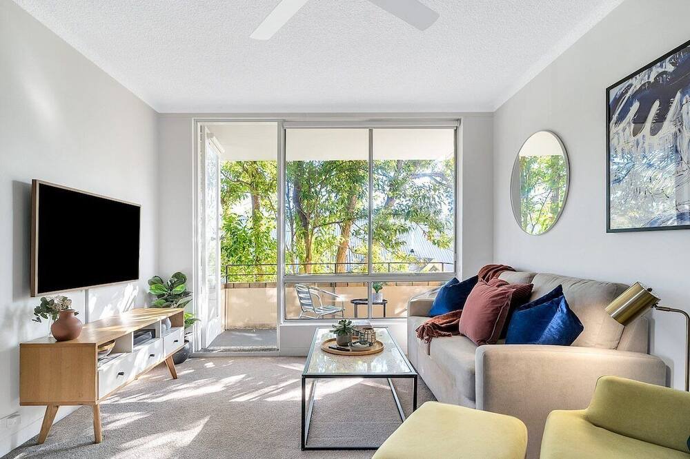 Photo of Livingroom in Crows Nest