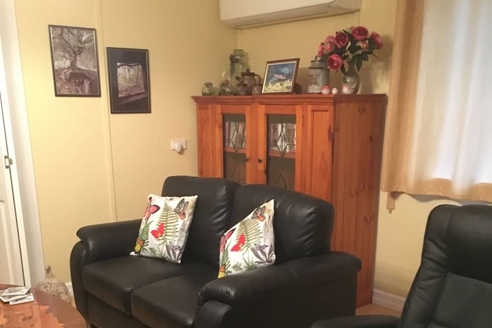 Photo of Livingroom in Glen Davis
