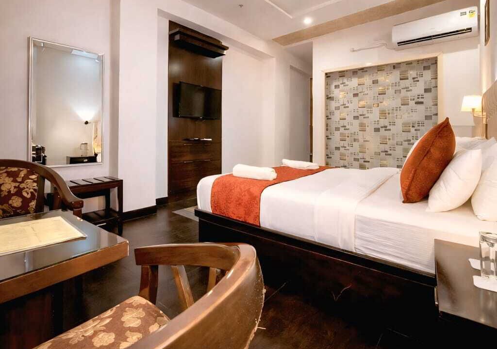 Photo of Bedroom in Taj Ganj