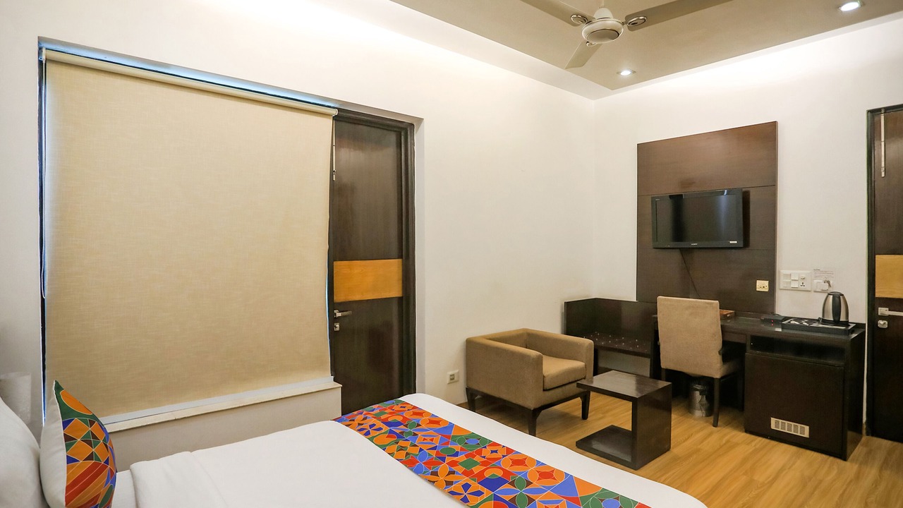 Photo of Bedroom in DLF Phase 3
