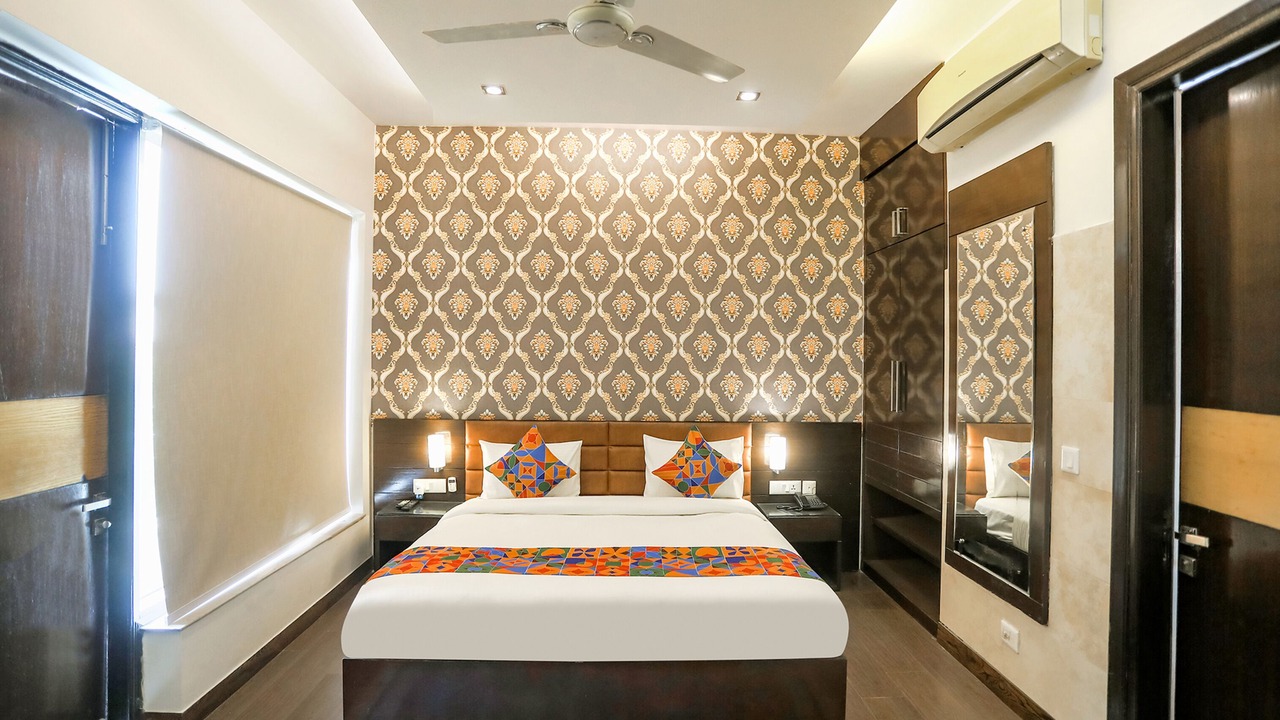 Photo of Bedroom in DLF Phase 3