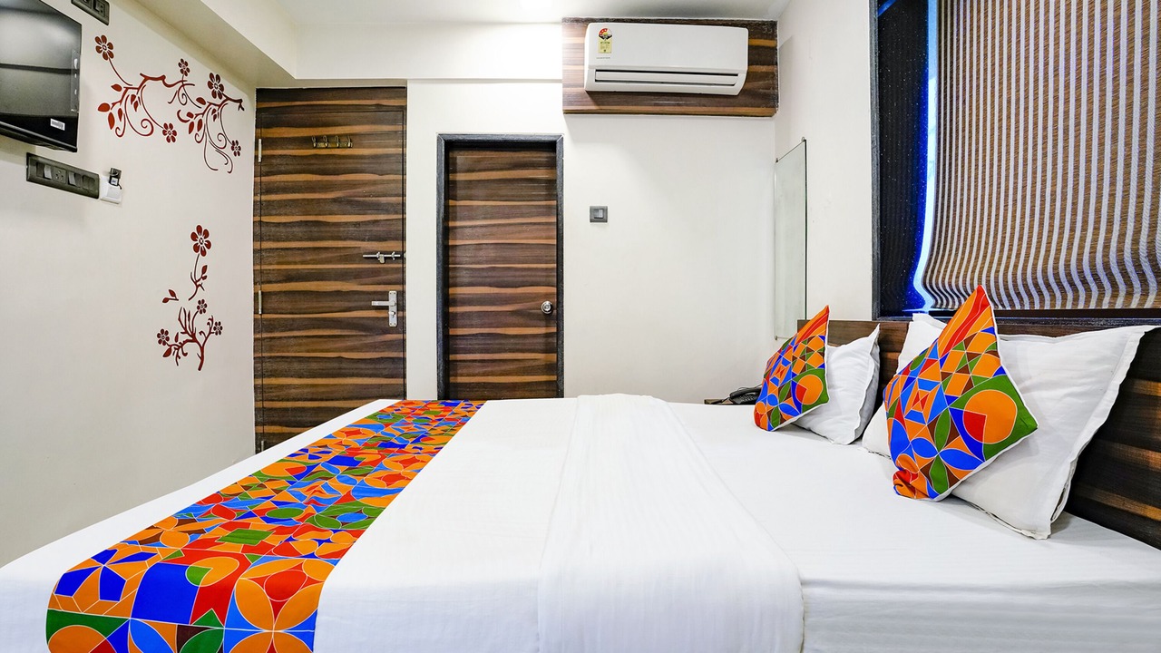 Photo of Bedroom in Malad East