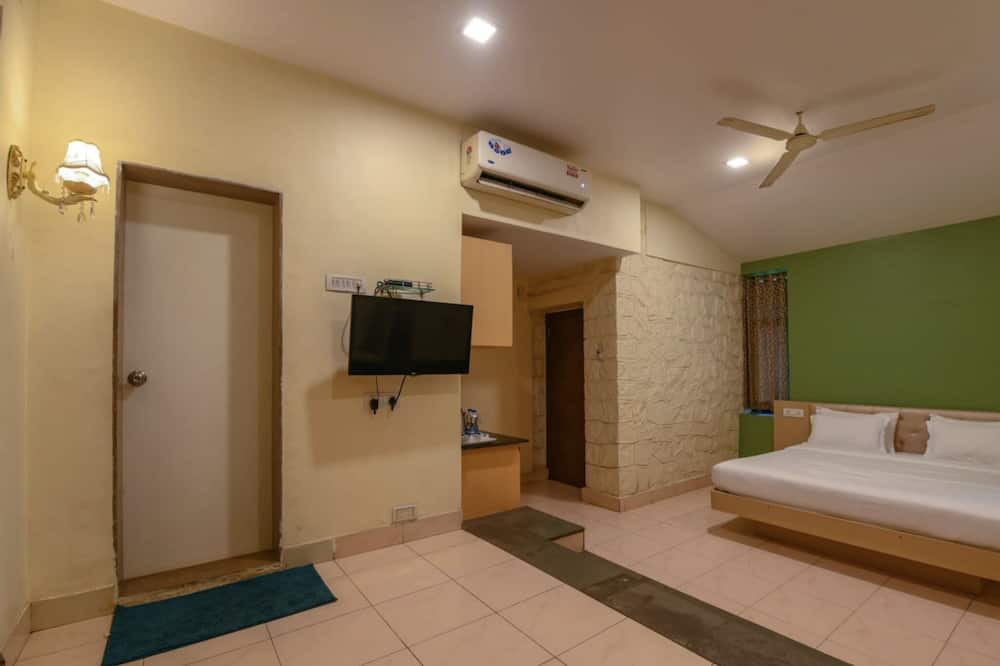 Photo of Bedroom in Karnala