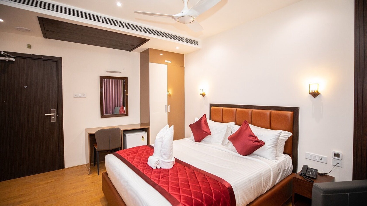 Photo of Bedroom in HITEC City