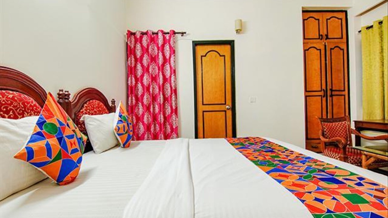 Photo of Bedroom in DLF Phase 3