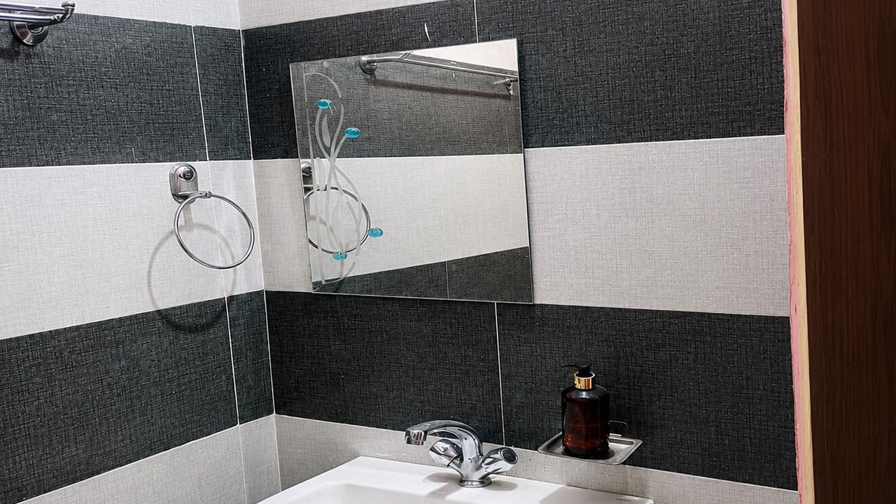 Photo of Bathroom in Narainkoti