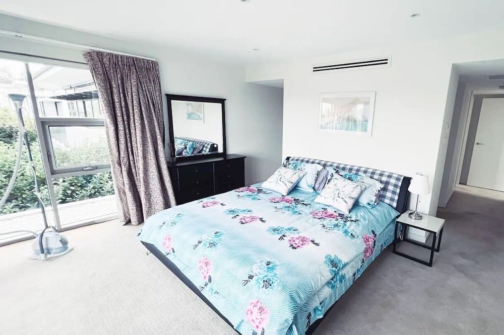 Photo of Bedroom in Little Bay