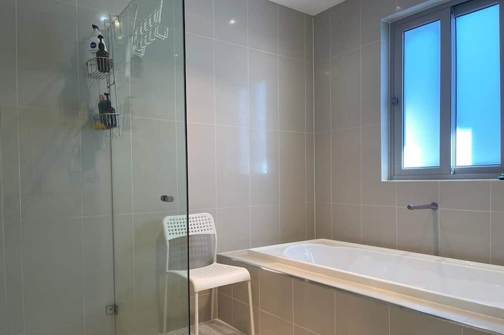 Photo of Bathroom in Little Bay