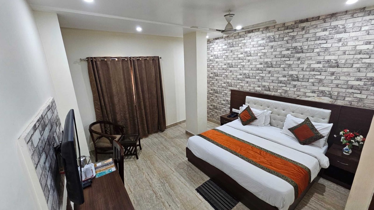Photo of Bedroom in Varanasi