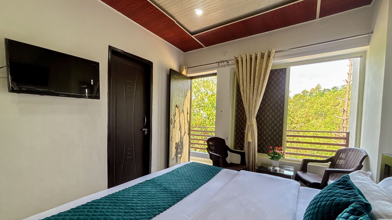Photo of Bedroom in Lansdowne