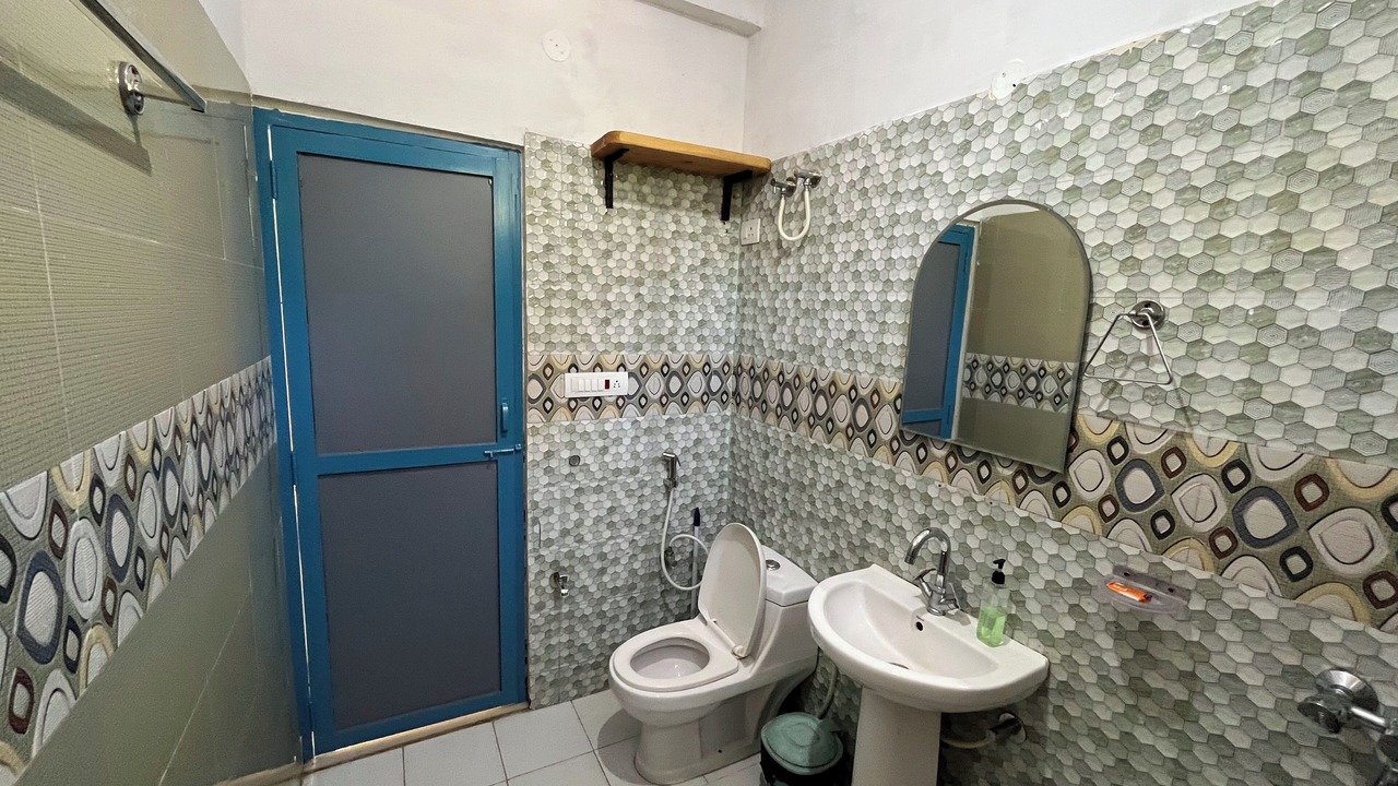 Photo of Bathroom in Gunehr