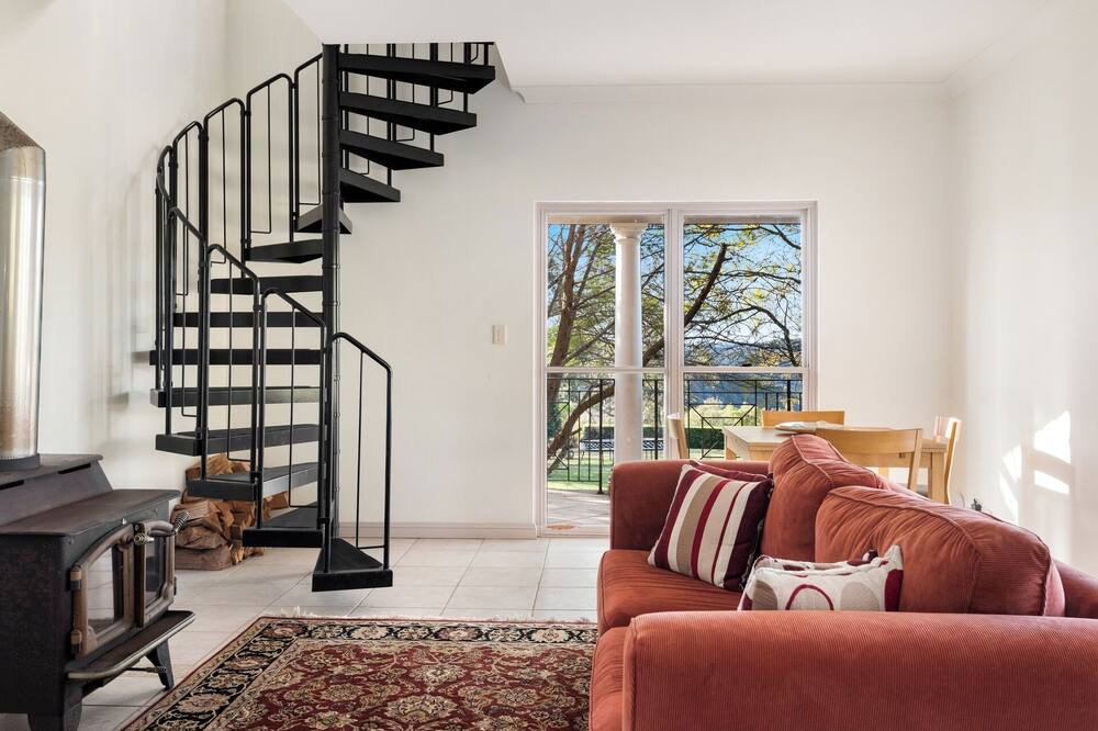 Photo of Livingroom in Terrey Hills