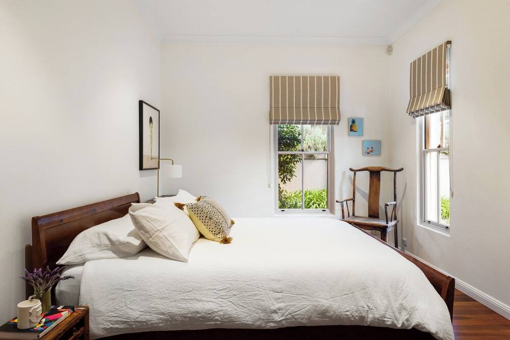 Photo of Bedroom in Terrey Hills