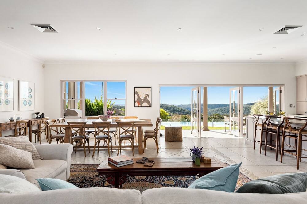 Photo of Livingroom in Terrey Hills