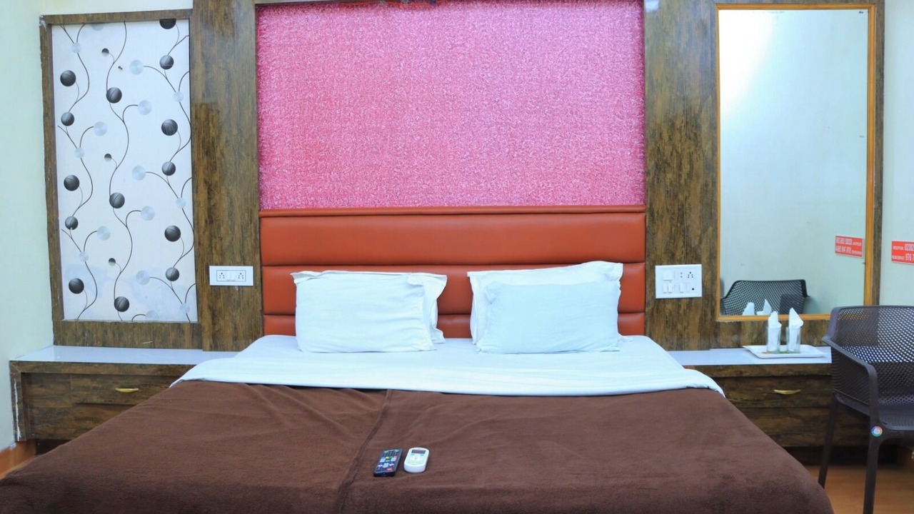 Photo of Bedroom in Latur