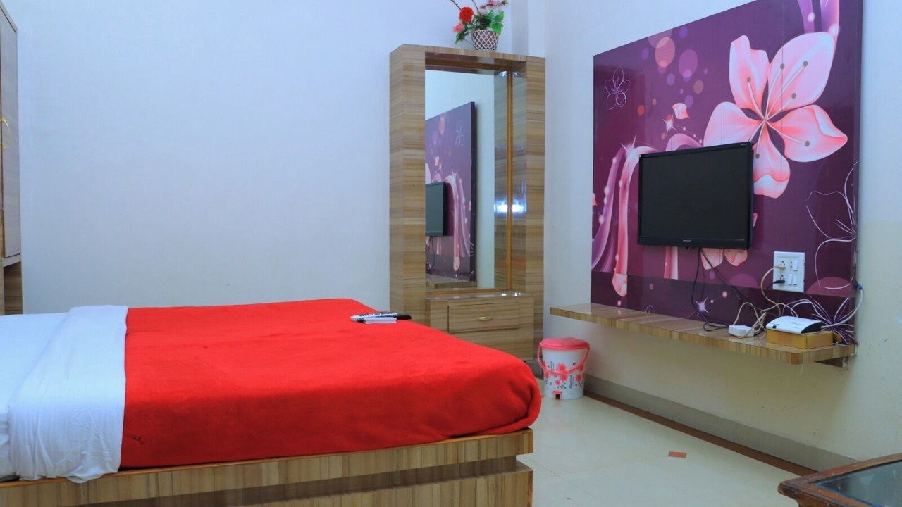Photo of Bedroom in Latur