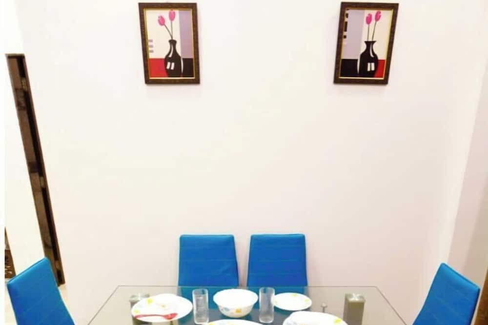 Photo of Livingroom in Kune Village