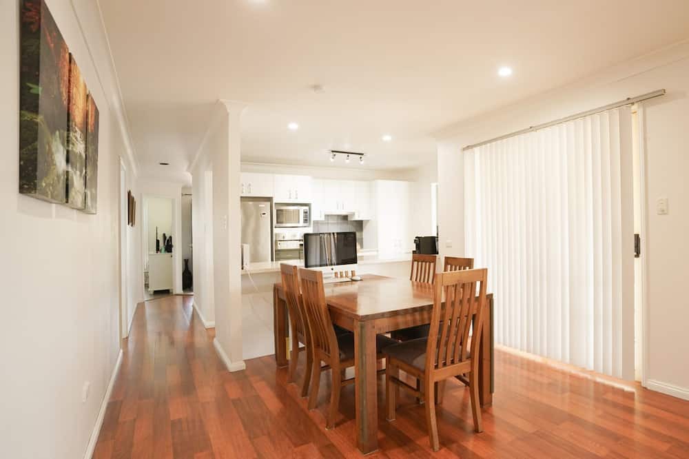 Photo of Kitchen in Green Point