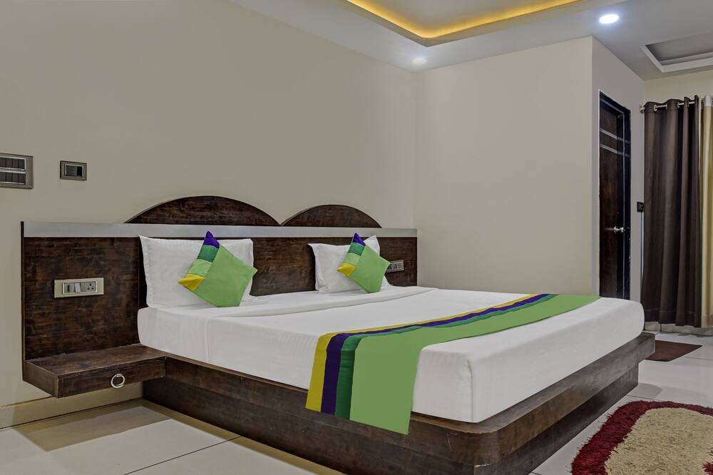 Photo of Bedroom in Bhopal